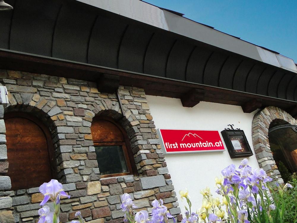 First Mountain Hotel Zillertal Aschau Im Zillertal Luaran gambar