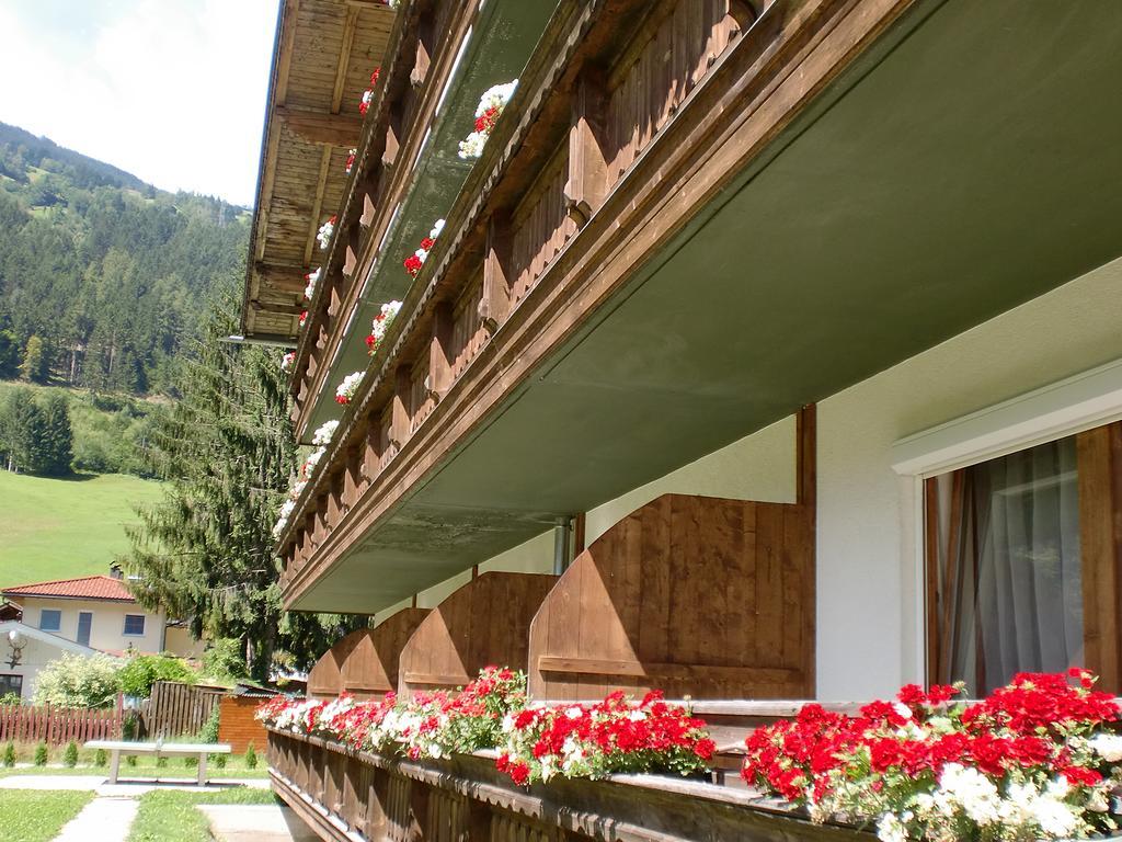 First Mountain Hotel Zillertal Aschau Im Zillertal Luaran gambar